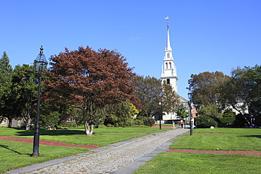 Trinity Church, Queen Anne Square, Newport, Rhode Island, New England, United States of America, North America