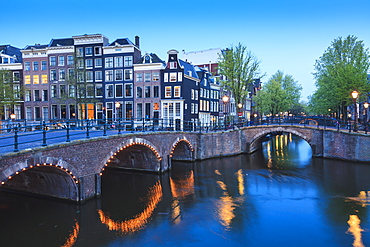 Keizersgracht and Leidsegracht canals at dusk, Amsterdam, Netherlands, Europe 