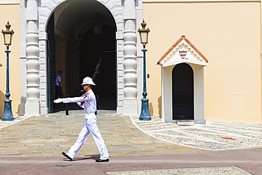 Palace guard, Palais Princier, Monaco-Ville, Monaco, Europe