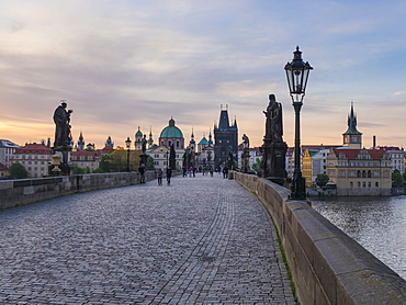 Charles Bridge, early morning, UNESCO World Heritage Site, Prague, Czech Republic, Europe