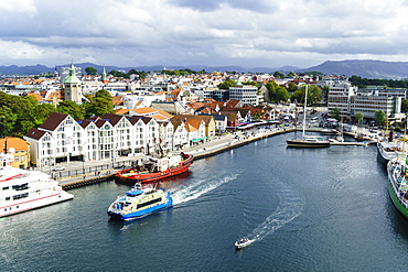 Vagen, Stavanger's inner harbour, Stavanger, Norway's third largest city and centre of the country's oil industry, Norway,Scandinavia, Europe