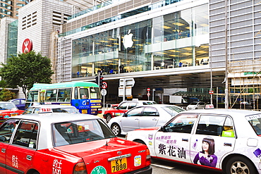 Apple Store and taxis, Central, Hong Kong Island, Hong Kong, China, Asia