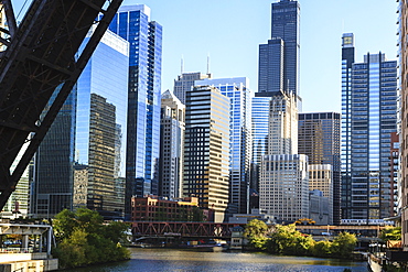 Chicago River and towers including the Willis Tower, formerly Sears Tower, with a disused raised rail bridge in the foreground, Chicago, Illinois, United States of America, North America 