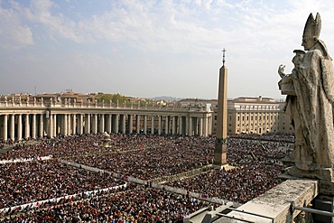 Easter Mass at St. Peter's Basilica, Rome, Lazio, Italy, Europe