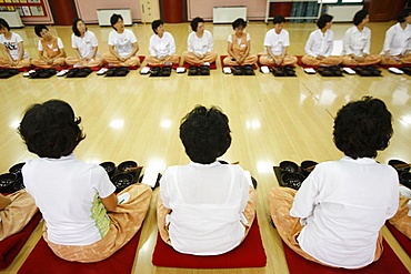 Buddhist meal with traditional bowls, Seoul, South Korea, Asia