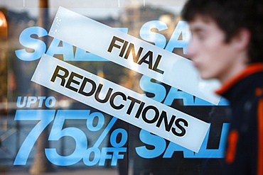 Final reductions in the Sales, Sydney, New South Wales, Australia, Pacific