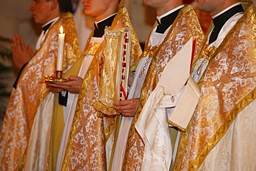 Traditionalist Mass, Versailles, Yvelines, France, Europe