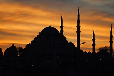 Sunset over Suleymaniye mosque, Istanbul, Turkey, Europe