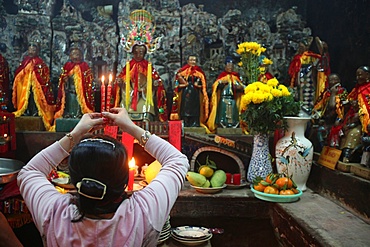 Women's room dedicated to Kim Hoa mothers' goddess, Emperor Jade Pagoda, Ho Chi Minh City, Vietnam, Indochina, Southeast Asia, Asia