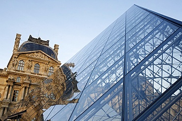 Pyramid designed by Leoh Ming Pei, Louvre Museum, Paris, France, Europe