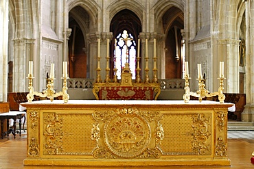 Main altar in Saint-Louis cathedral, Blois, Loir-et-Cher, France, Europe