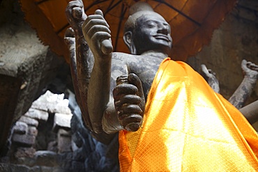 Vishnu statue, Angkor Wat, UNESCO World Heritage Site, Siem Reap, Cambodia, Indochina, Southeast Asia, Asia