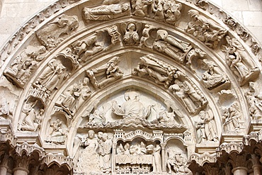 St. John the Baptist's gate tympanum, St. Stephen's Cathedral, Sens, Yonne, Burgundy, France, Europe