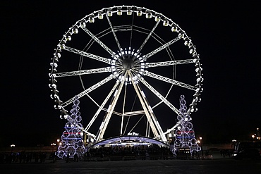 Ferris wheel at Place de la Concorde, Paris, France, Europe