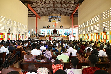 Catholic Mass in an African church, Lome, Togo, West Africa, Africa