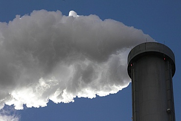 Factory smoke, Ivry-sur-Seine, Ile-de-France, France, Europe