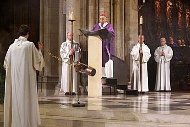 Paris archbishop Andre Vingt-Trois saying Mass at Notre Dame Cathedral, Paris, France, Europe