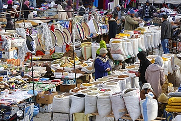 Douz weekly market, Kebili, Tunisia, North Africa, Africa