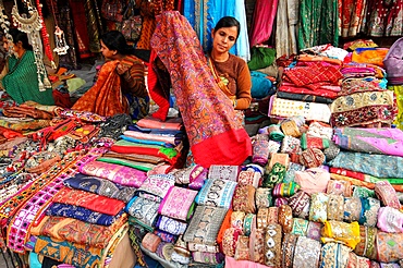 Rajasthani fabric on a market in New Dehli, Delhi, India, Asia