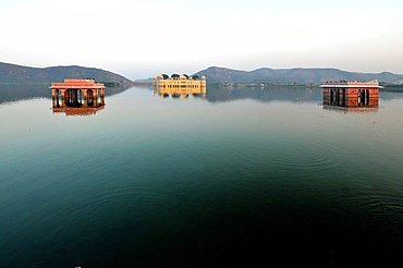 Lake and Palace on Amber's road, Jaipur, Rajasthan, India, Asia