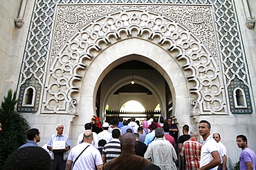 Muslims at the Paris Great Mosque on Aid El-Fitr festival, Paris, France, Europe