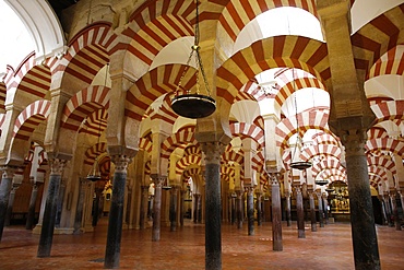 Arches of the Mosque (Mezquita) and Cathedral of Cordoba, UNESCO World Heritage Site, Cordoba, Andalucia, Spain, Europe