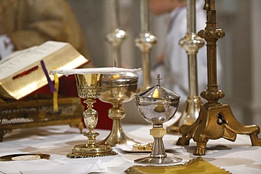 Chalice and ciborium, Villemomble, Seine-Saint-Denis, France, Europe