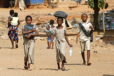 Pupils on their way to school, Lome, Togo, West Africa, Africa