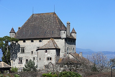 Yvoire, Lake Geneva, the Castle dating from the 14th century, Yvoire, Haute-Savoie, France, Europe