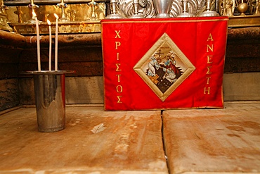 Tomb of Jesus at Church of the Holy Sepulchre, Old City, Jerusalem, Israel, Middle East