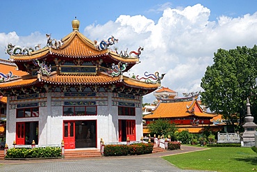 Hall of Amrita Precepts, Kong Meng San Phor Kark See Monastery, Singapore, Southeast Asia, Asia