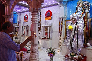 Diwali Puja, Jalaram Prathna Hindu temple, Leicester, Leicestershire, England, United Kingdom, Europe