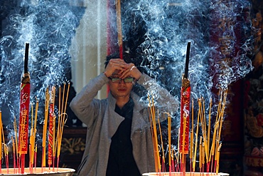 Incense sticks, Taoist temple, Phuoc An Hoi Quan Pagoda, Ho Chi Minh City, Vietnam, Indochina, Southeast Asia, Asia