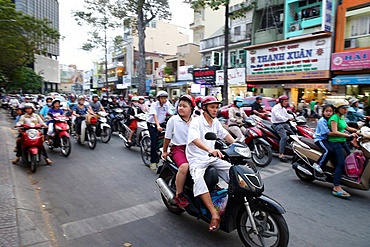 Motorcycles on Saigon Street, Ho Chi Minh City, Vietnam, Indochina, Southeast Asia, Asia