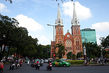 Notre Dame Cathedral, Dong Khoi district, Ho Chi Minh City, Vietnam, Indochina, Southeast Asia, Asia