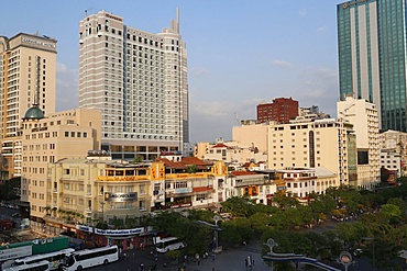 Nguyen Hue Street, District 1, Caravelle and Sheraton hotels, Ho Chi Minh City (Saigon), Vietnam, Indochina, Southeast Asia, Asia