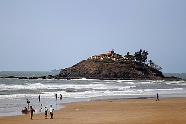 Sand beach and pagoda, Vung Tau, Vietnam, Indochina, Southeast Asia, Asia