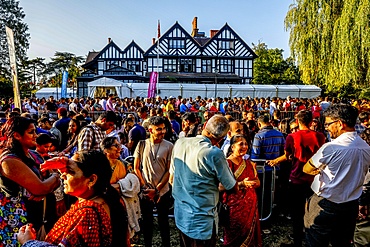 Queue outside the temple for the Janmashtami Hindu festival at Bhaktivedanta Manor, Watford, England, United Kingdom, Europe