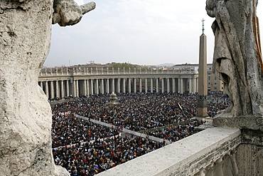 Easter Mass at St. Peter's Basilica, Vatican, Rome, Lazio, Italy, Europe