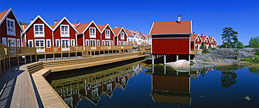 Kragero Kommune houses, built in 1996-97 as second homes by the sea, Portor Brygge, Telemark, Norway, Scandinavia, Europe