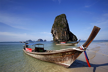 On the beach of Poda island, in the Krabi Gulf, Thailand, Southeast Asia, Asia