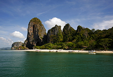 Approaching Poda Island in the Gulf of Krabi, Thailand, Southeast Asia, Asia