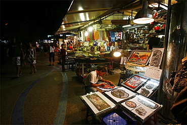 Night market in Ao Nang, Gulf of Krabi, Thailand, Southeast Asia, Asia