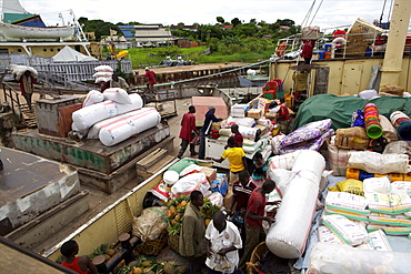 Embarking goods and passengers in Kigoma, Tanzania, East Africa, Africa