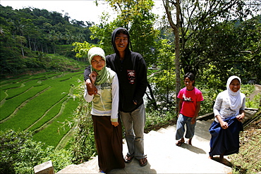 Teenagers in a Sundanese village close to Jogjakarta, Java, Indonesia, Southeast Asia, Asia