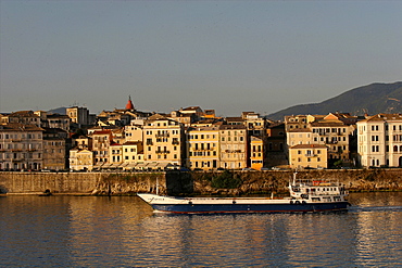 The old city of Corfu, seen from a ferry boat, Corfu, Ionian islands, Greek Islands, Greece, Europe