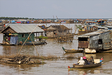 The floating village of Kompong Phluk on Lake Tonle Sap near Siem Reap, Cambodia, Indochina, Southeast Asia, Asia