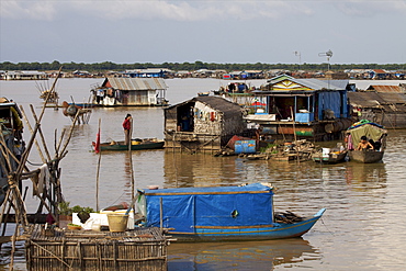 The floating village of Kompong Phluk on Lake Tonle Sap near Siem Reap, Cambodia, Indochina, Southeast Asia, Asia