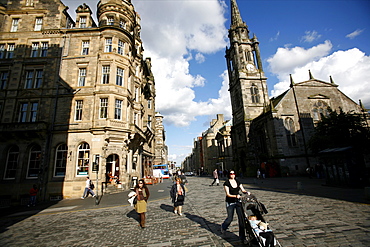 View of Old Edinburgh, historical center of the city, Edinburgh, Lothian, Scotland, United Kingdom, Europe