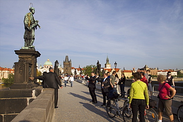 The Charles Bridge on Vltava River, UNESCO World Heritage Site, Prague, Czech Republic, Europe